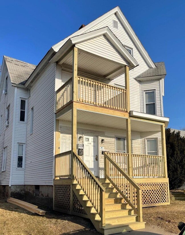 Photo - 366 Liberty St