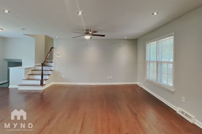 Photo - 6815 Saddle Ridge Rd