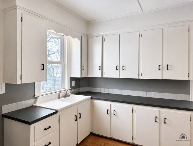 18 Summer St Unit 2