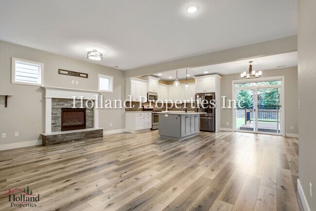 Photo - 3878 N Chase St