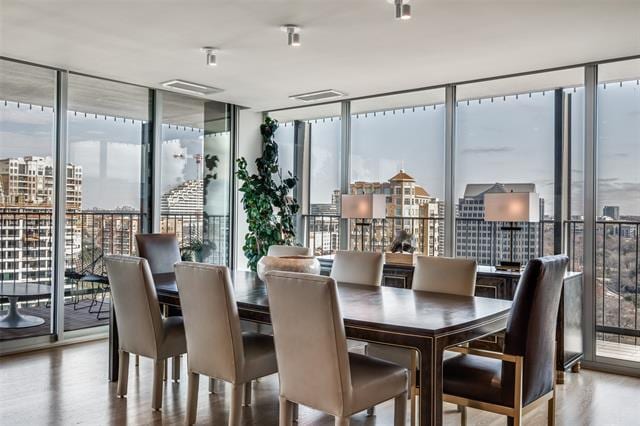 Photo - 3310 Fairmount St Unidad P2B