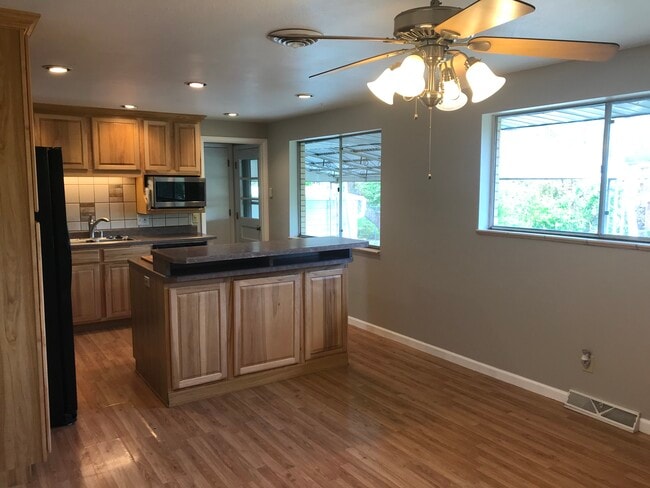 Photo - 2846 S Joslin Ct