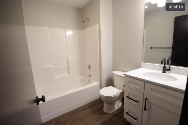 Photo - 109 Craig Ct