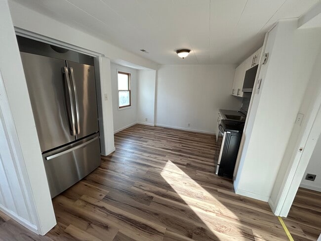 Photo - 515 W Vine St