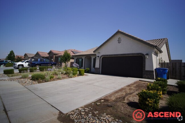 Building Photo - Beautiful Home in Southwest Bakersfield!