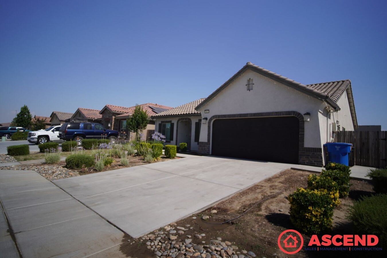 Beautiful Home in Southwest Bakersfield! - Beautiful Home in Southwest Bakersfield!