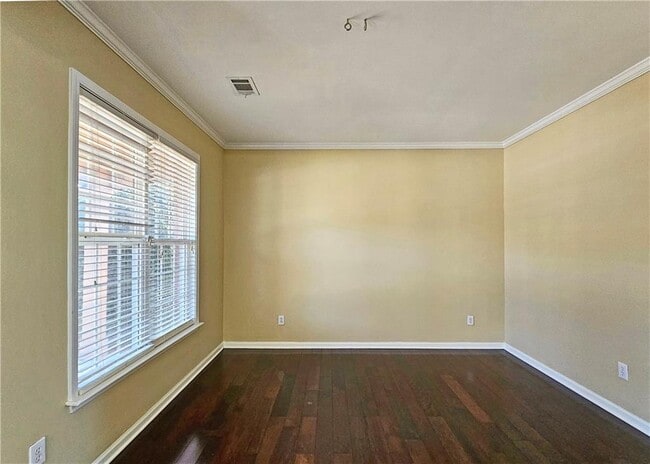 Photo - 1215 Clandon Pl
