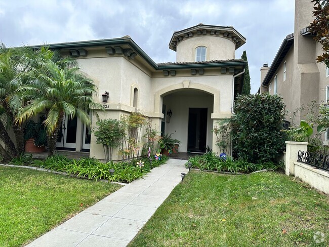 Building Photo - Large 5BR - 3CAR garage in Chula Vista, Ot... Rental