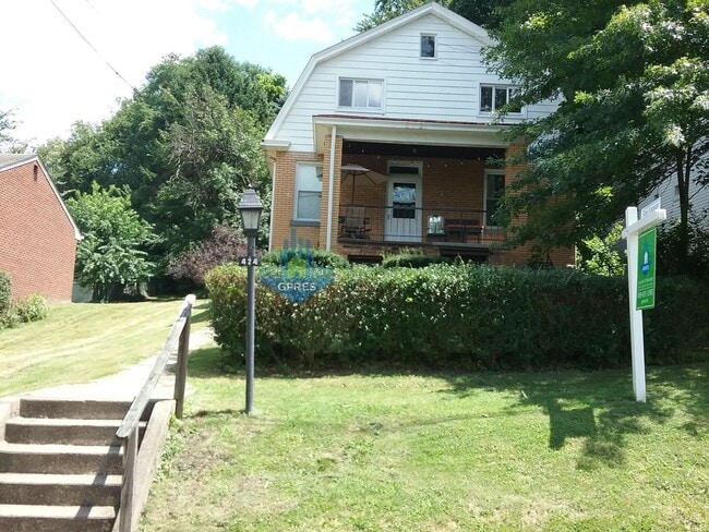 Photo - 2-bedroom 1st floor apartment for rent in ... Unit 1