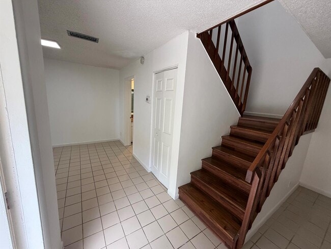 1640 Forest Lakes Cir