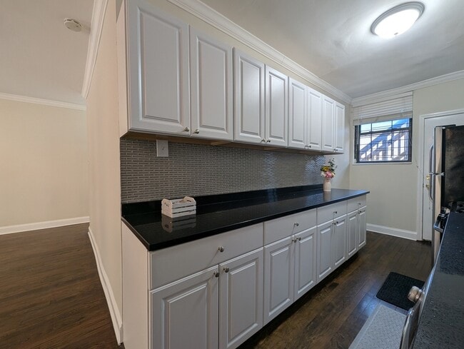 Photo - 730 W Roscoe St Unit 1