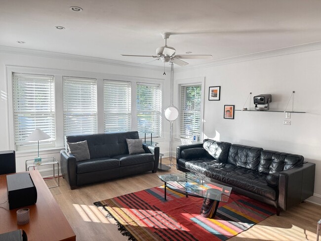 Building Photo - 6133 W Rosedale Ave Unit 1