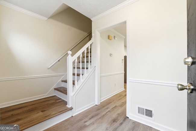 Photo - 2950 Flintrock Way