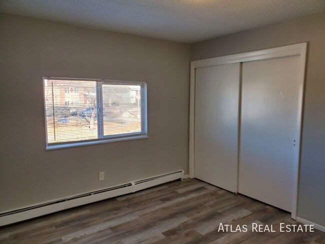 Photo - 4319 Dewey Dr Unit 4