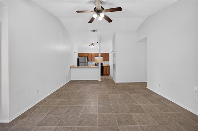Photo - 1115 Lombard Ln