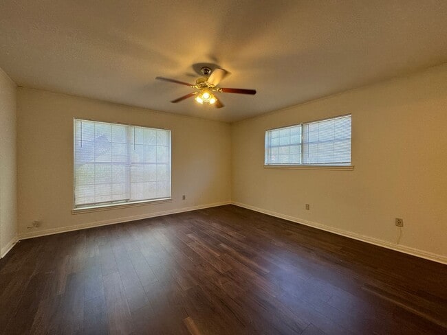 Photo - Apartment *Downstairs*