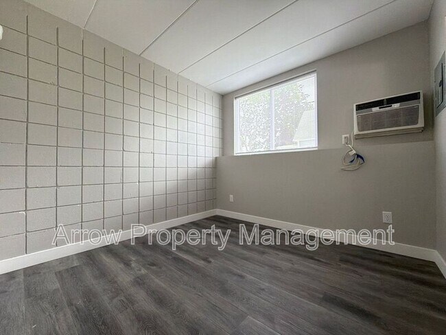 Photo - 877 N 26th St Unit 103
