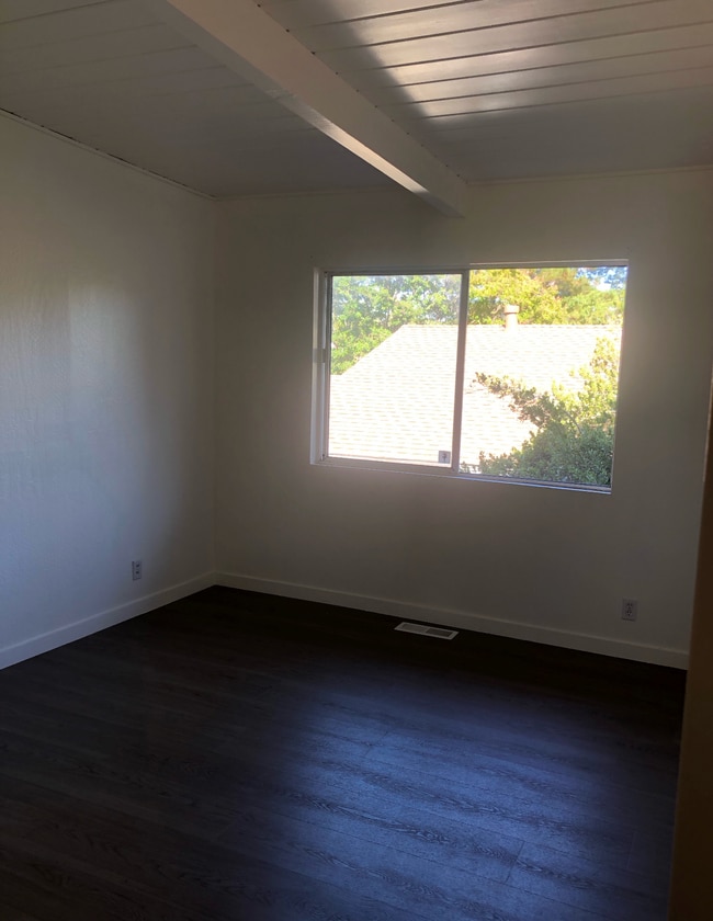 Bedroom 3 - 6 Jones Pl