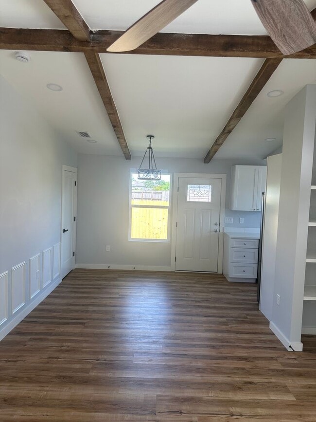 Photo - 7209 Lake Suzzanne Ln