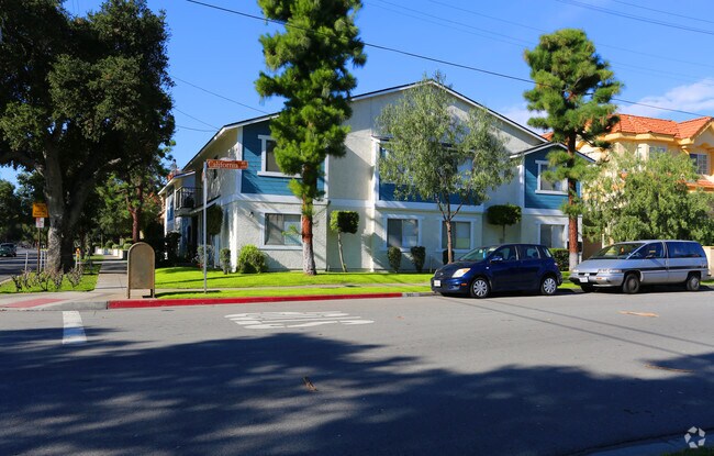 521 E Live Oak Ave.
