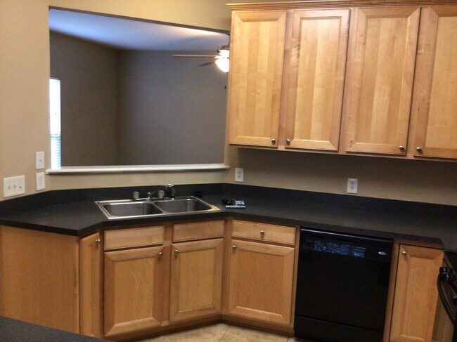 Photo - 555 Rockbridge Dr