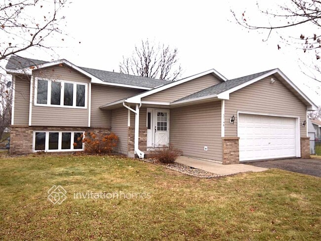 Building Photo - 3746 Hamlet Ave N