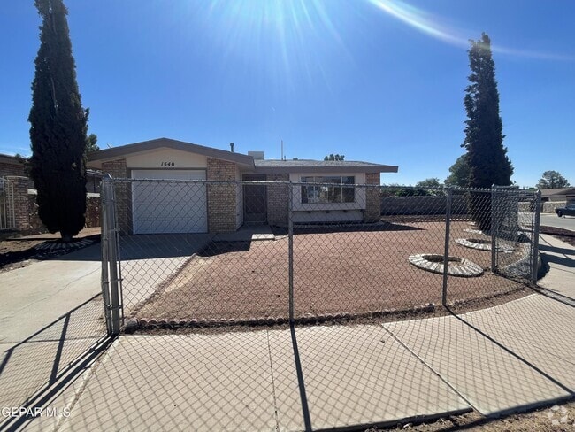 Building Photo - 1540 Raphael Cir Rental