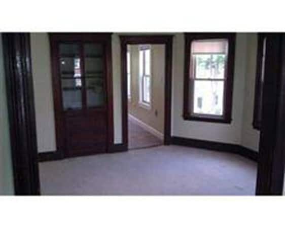 Photo - 107 Merrymount Rd