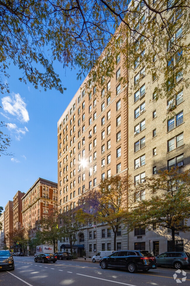 Photo - 503-505 West End Ave