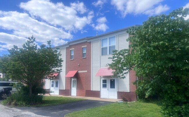 Building Photo - 23154 Veterans Memorial Pky Unit 23154