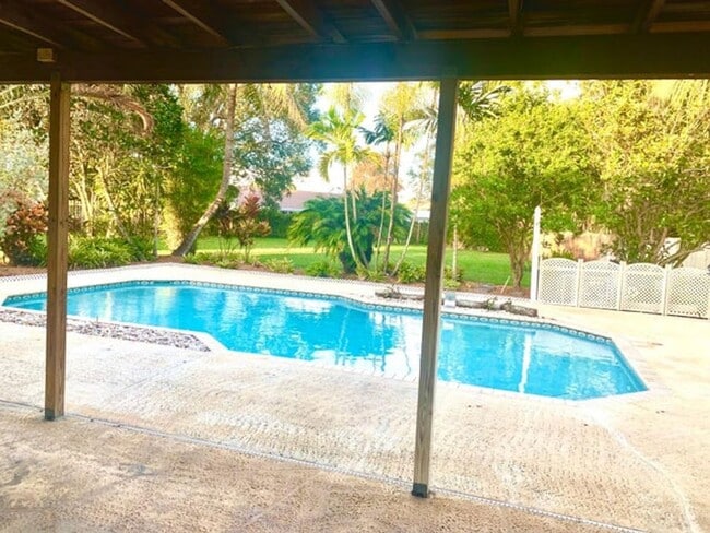 Building Photo - 107 Gibraltar St