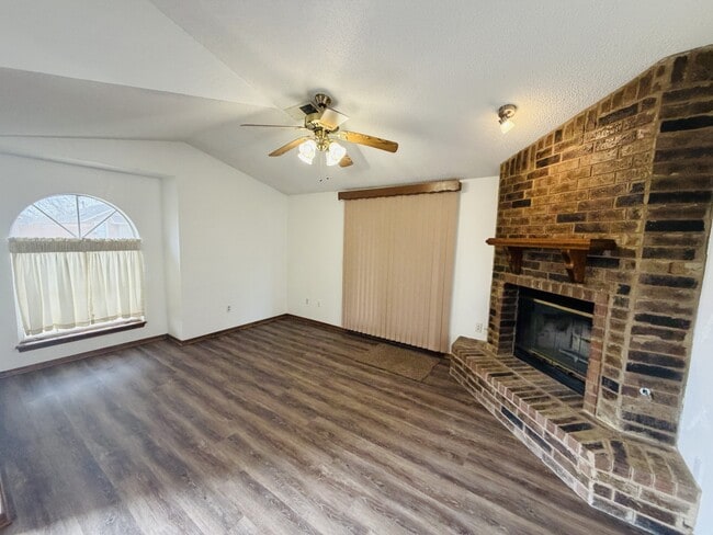 Photo - 2138 Lonnie Ln