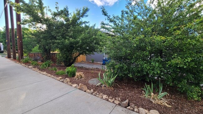 Photo - Quartz Ave 3plex/Ariserem-014 Unit 2155