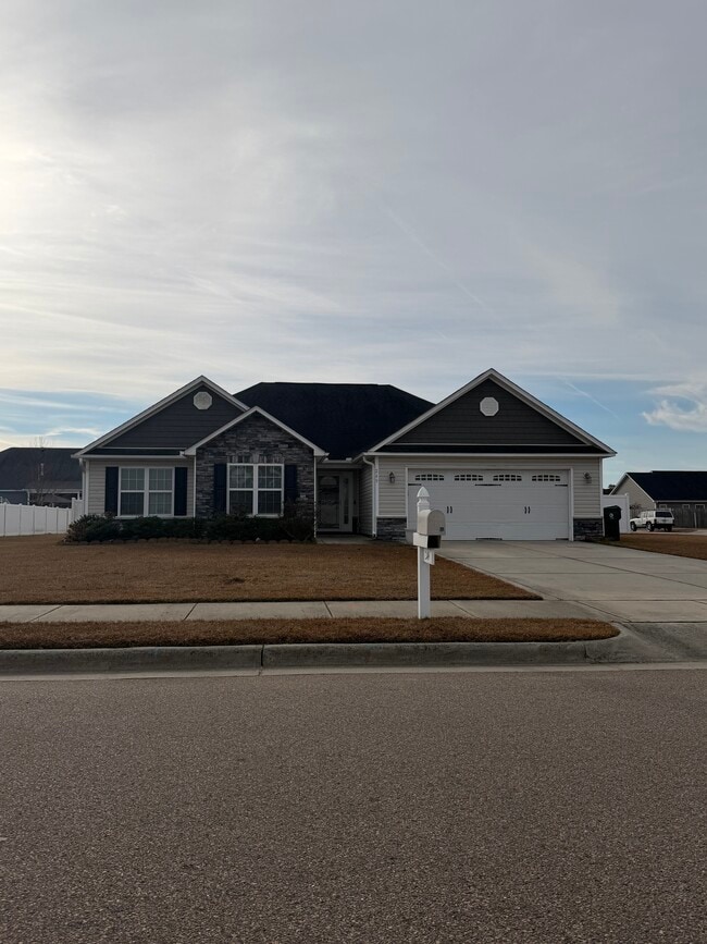 Building Photo - 249 Copper Creek Dr