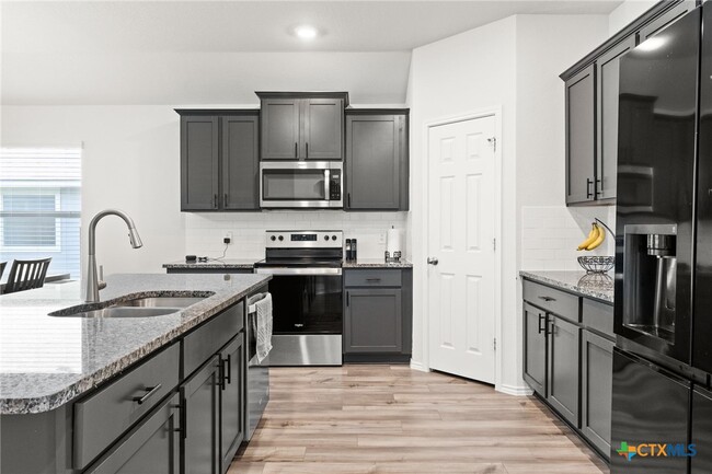 Photo - 2341 Aylesbury Dr