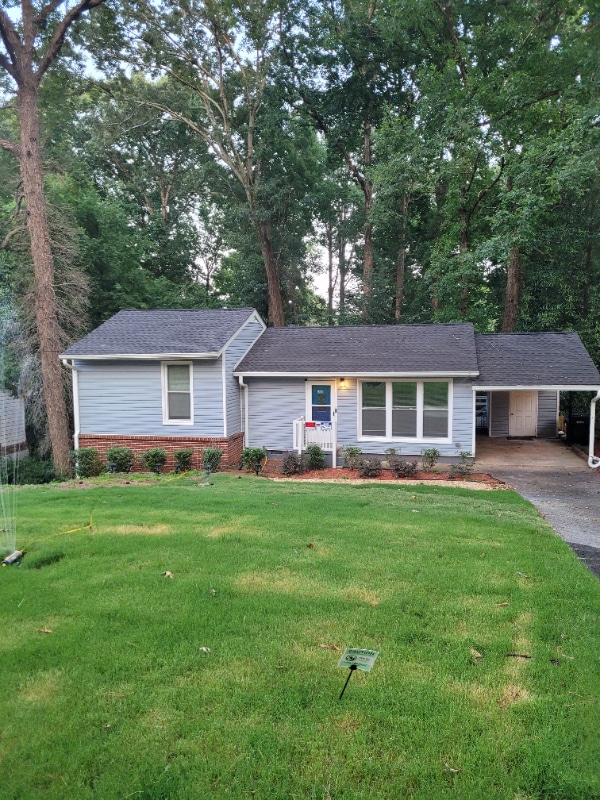 Photo - 4981 Crowe Dr SE