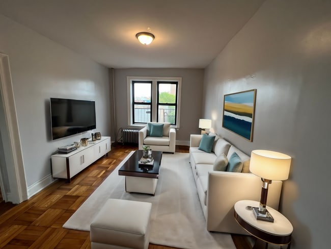 Hummingbird Heights 320
