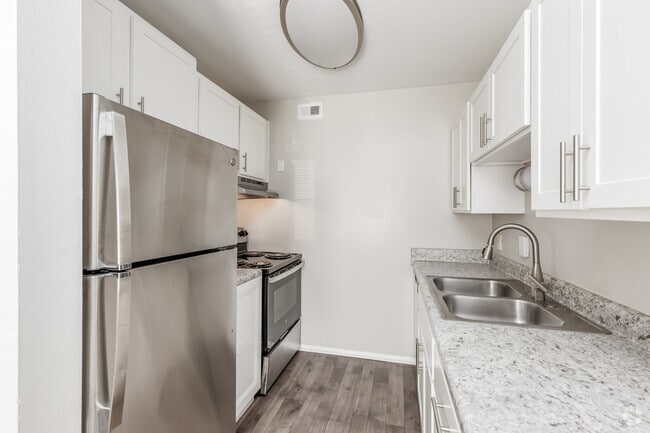 Interior Photo - Colonial Pines Rental