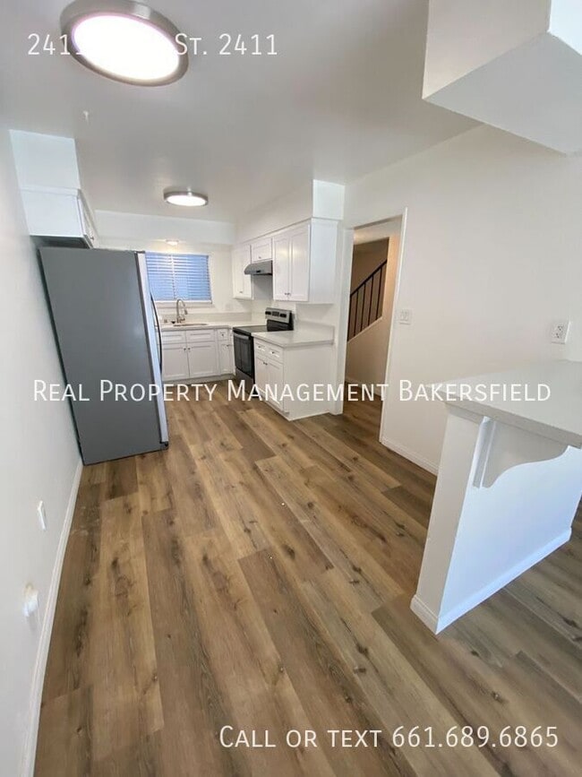 Photo - 2411 Olive St