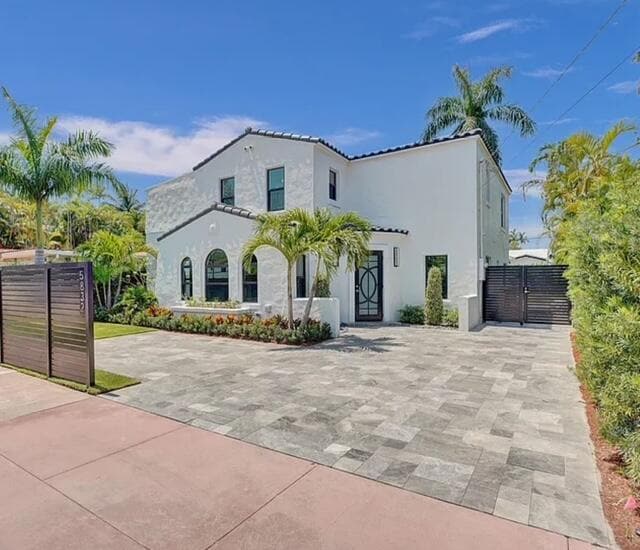 Building Photo - 5832 Alton Rd