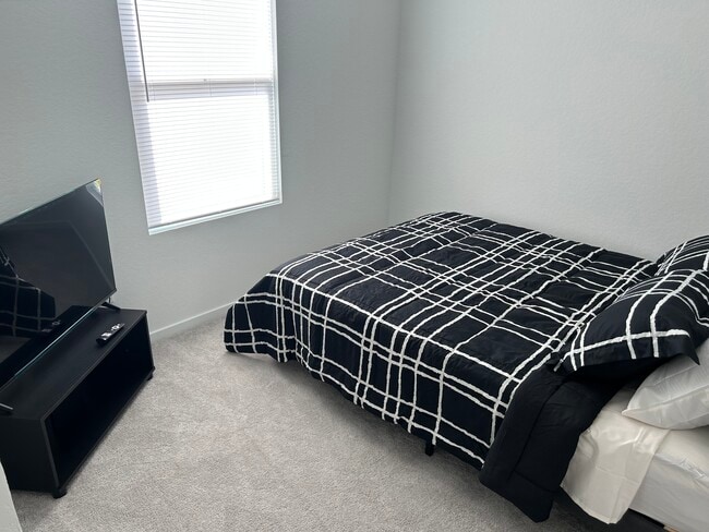 Photo - 6526 Augustus Magee