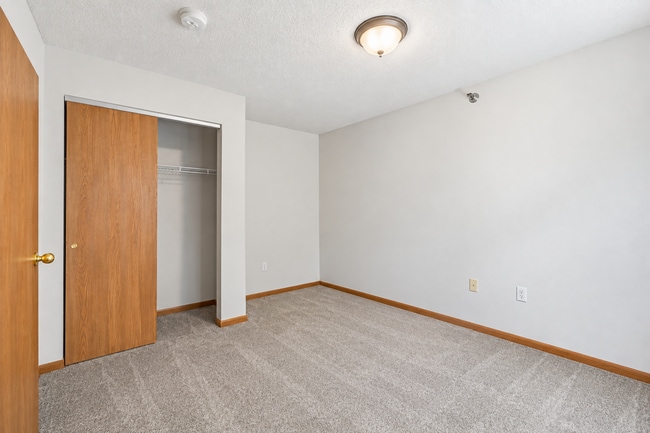 Pineview Place Apartments