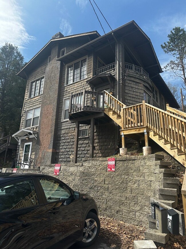 Photo - 106 Ruskin Dr Unit 3