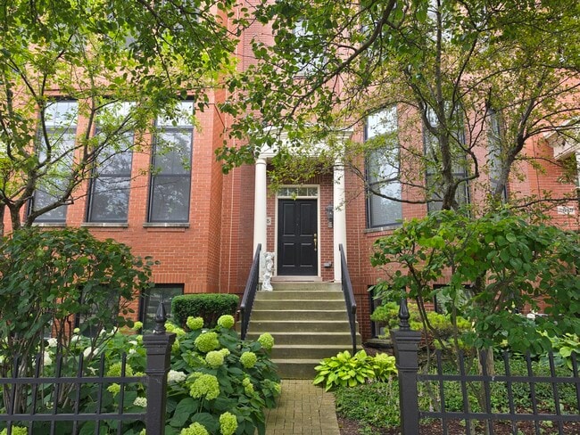 Building Photo - 2085 Valor Ct