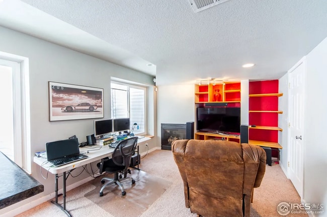 Photo - 3740 Red Deer Trail