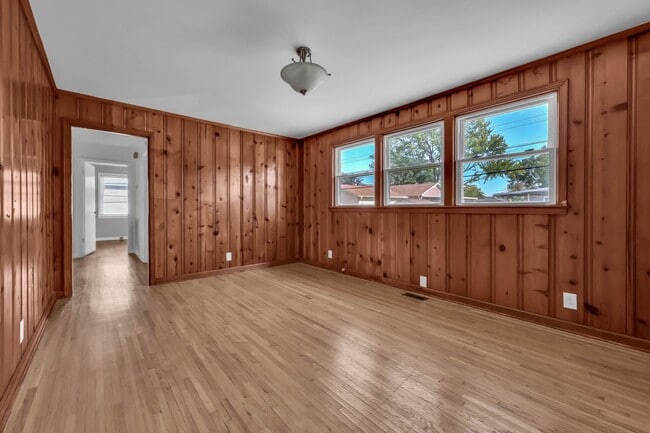 Photo - 231 Alfred Dr
