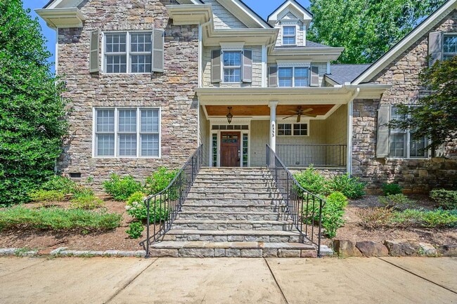Building Photo - Custom Home in Fantastic Neighborhood!