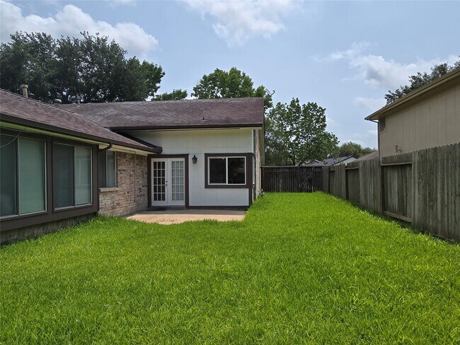 Photo - 3434 Streamside Ln