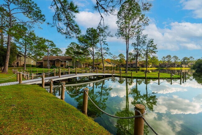 Photo - Whisper Lake Apartments