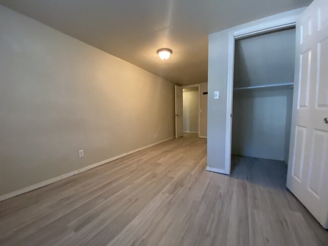 474 Elm Ave